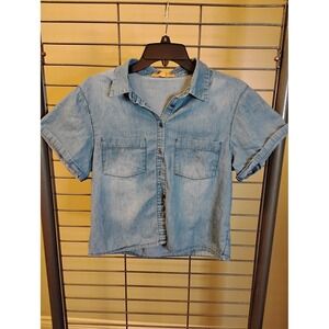 Free Heart Womens Blue Denim Short Sleeve Button Down Shirt Light Wash D74-2346